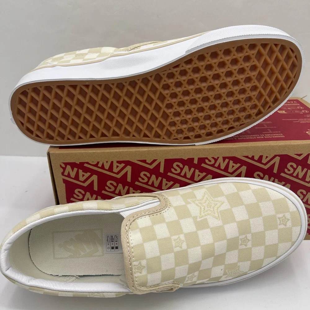 Vans WMNS Classic Slip-On
Checkerboard Stars Tan
VN000CT5JM9 Sneakers - Picture 5 of 16